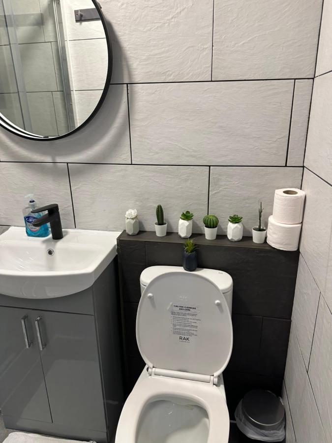 Apartament Acton High Street Londyn Zewnętrze zdjęcie